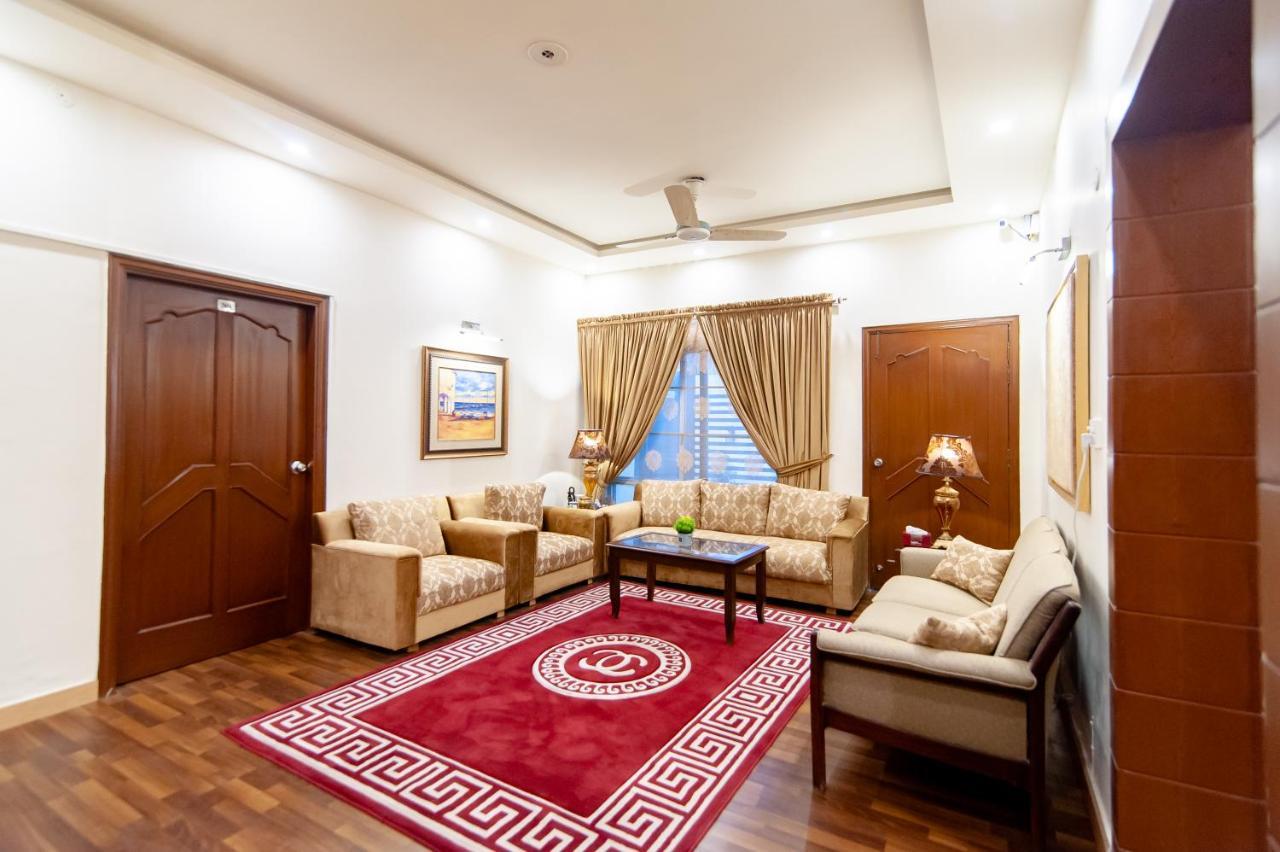 Shelton Guest House Исламабад Екстериор снимка