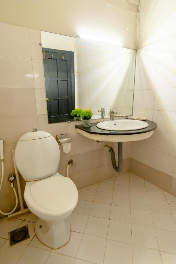 Shelton Guest House Исламабад Екстериор снимка