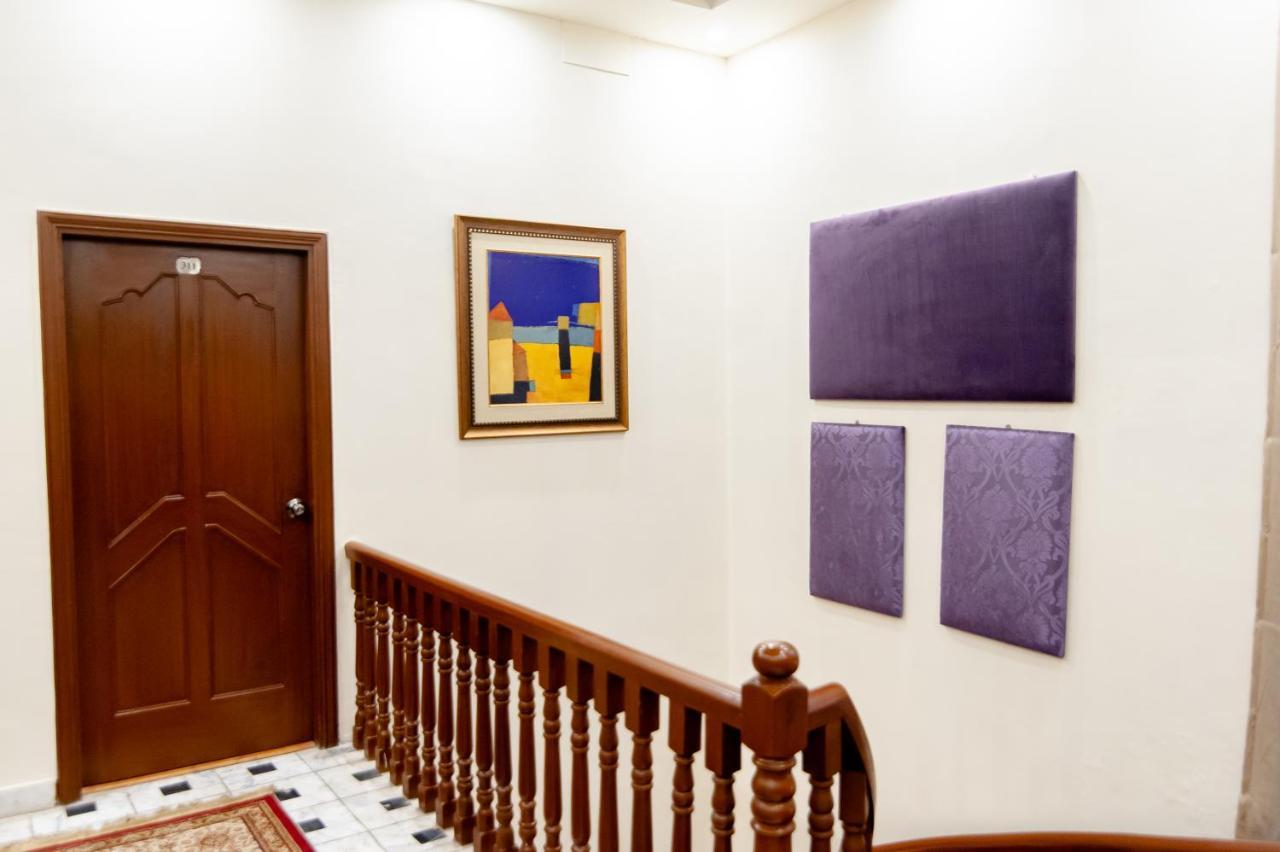 Shelton Guest House Исламабад Екстериор снимка