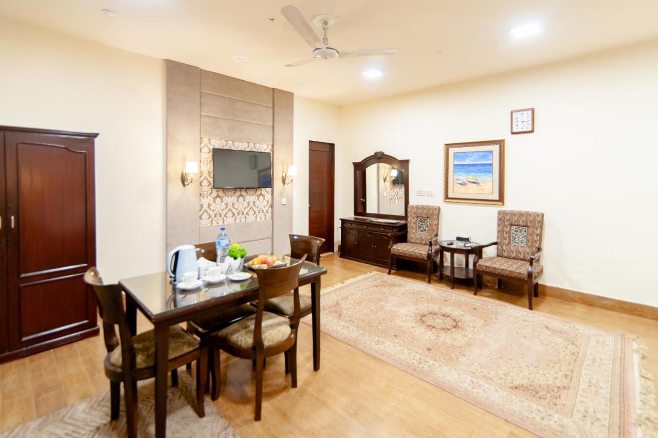 Shelton Guest House Исламабад Екстериор снимка