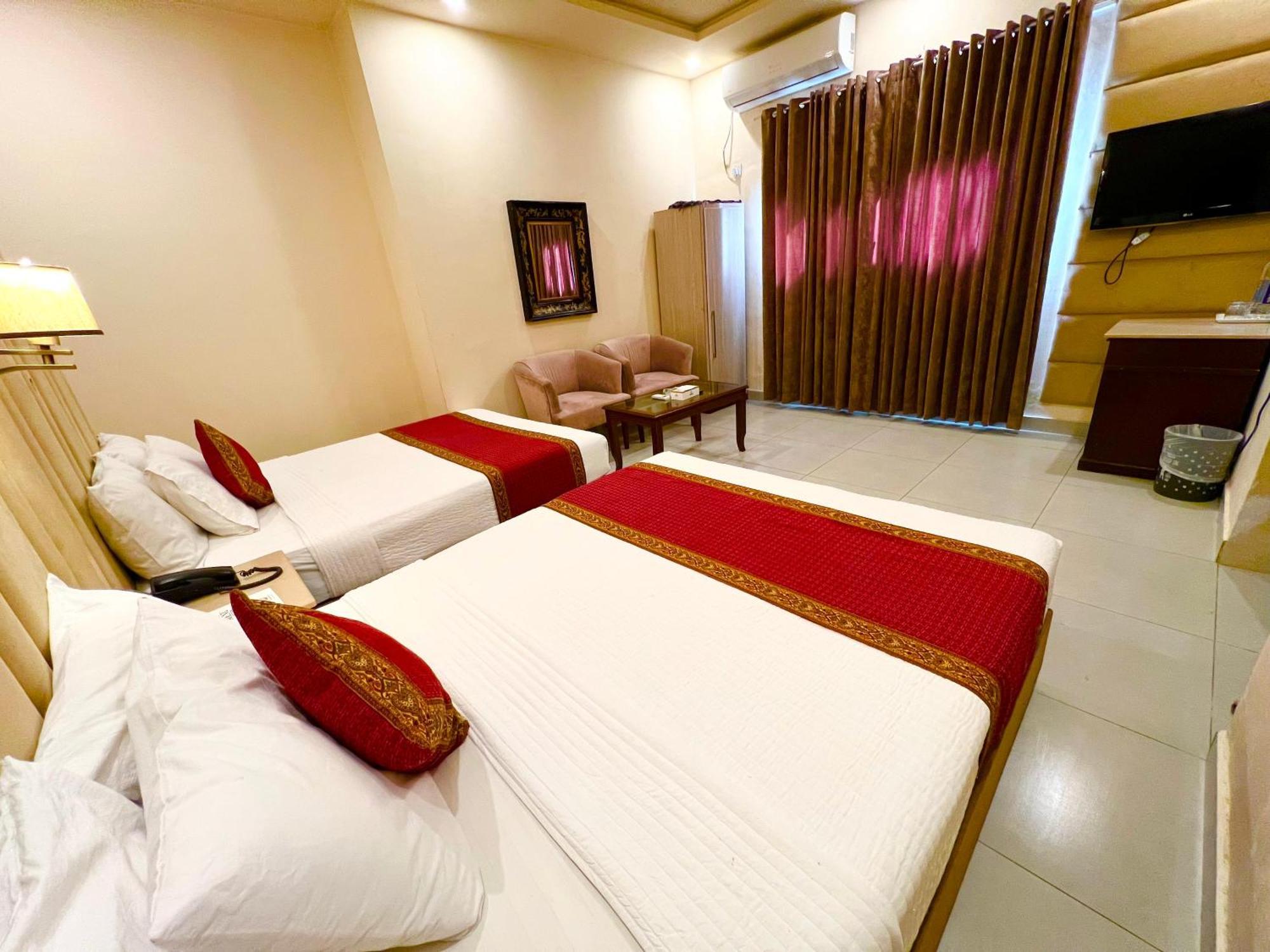 Shelton Guest House Исламабад Екстериор снимка