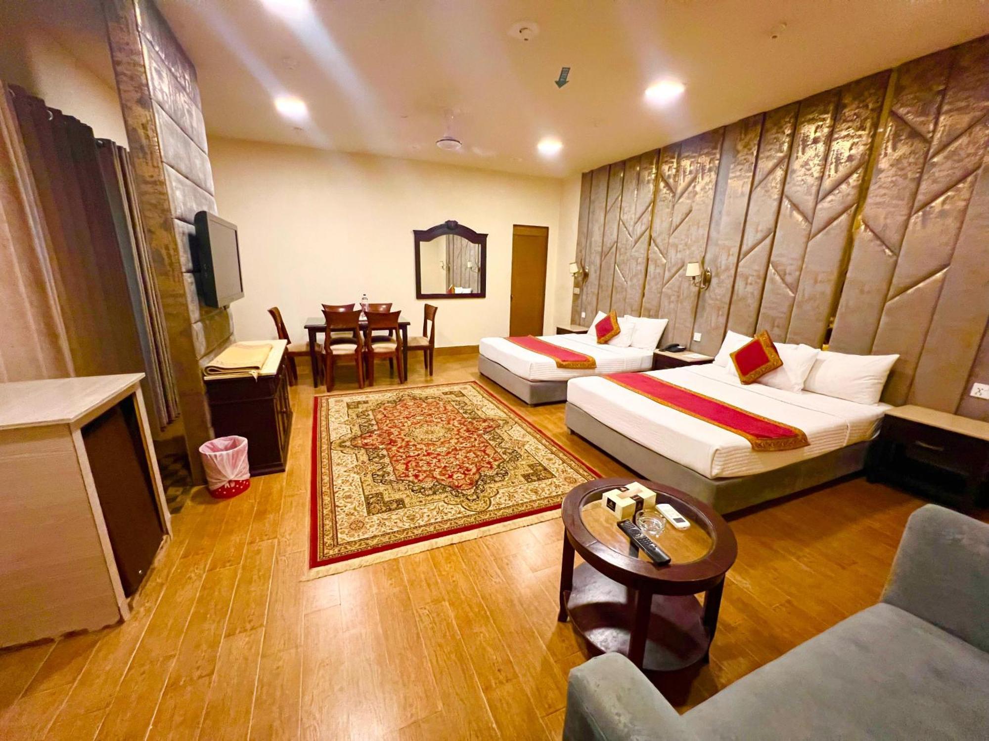 Shelton Guest House Исламабад Екстериор снимка