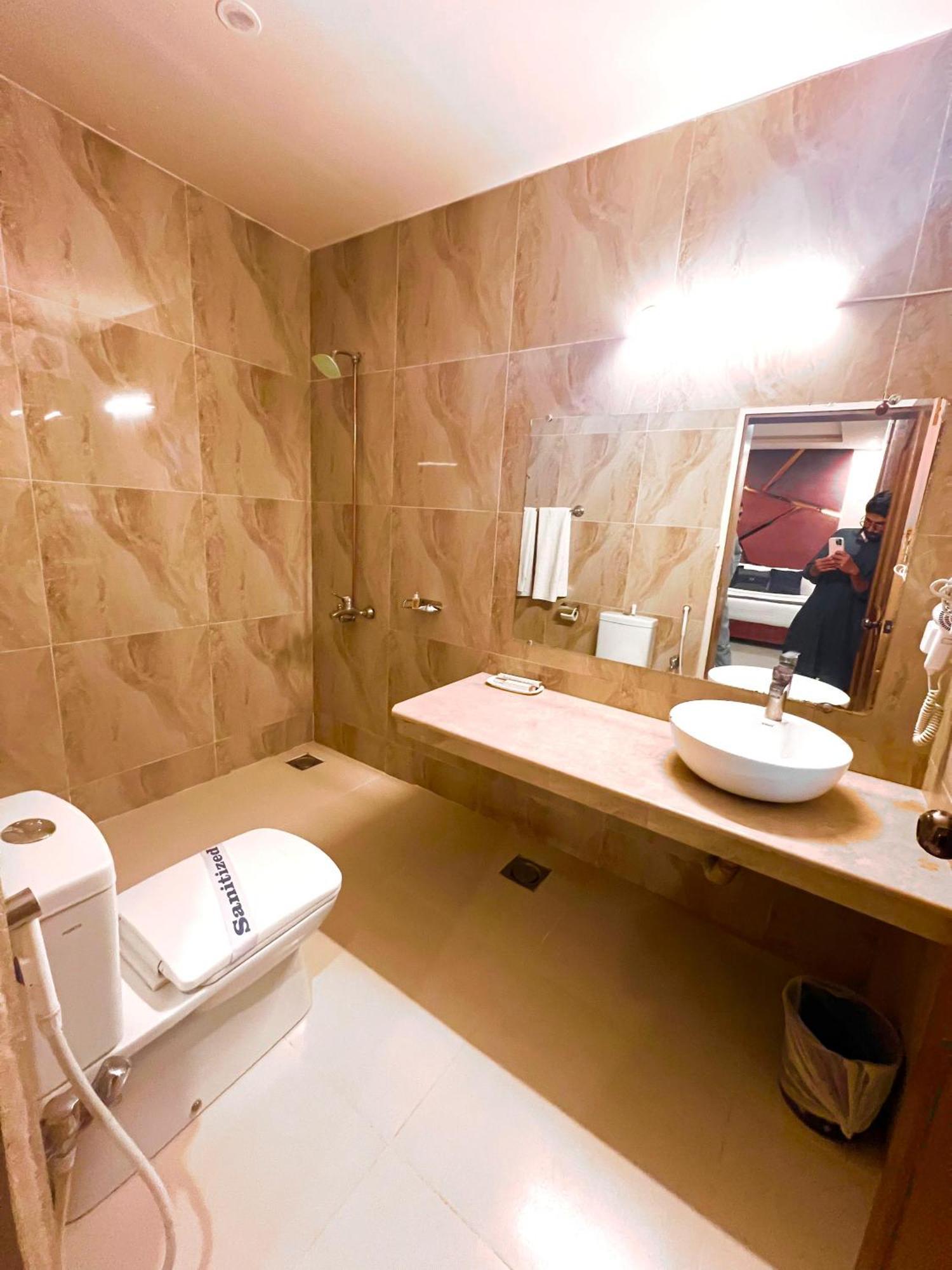 Shelton Guest House Исламабад Екстериор снимка