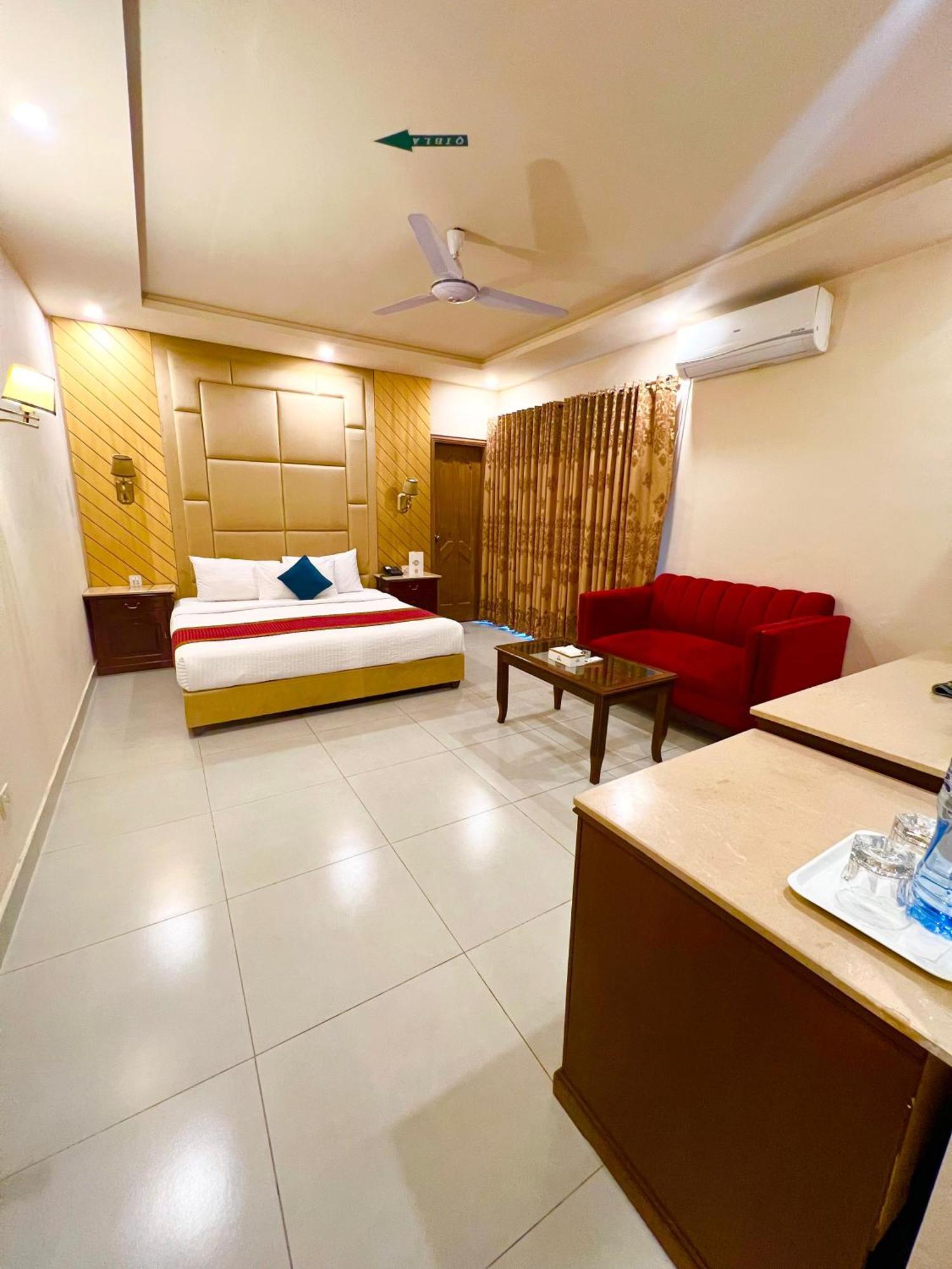 Shelton Guest House Исламабад Екстериор снимка